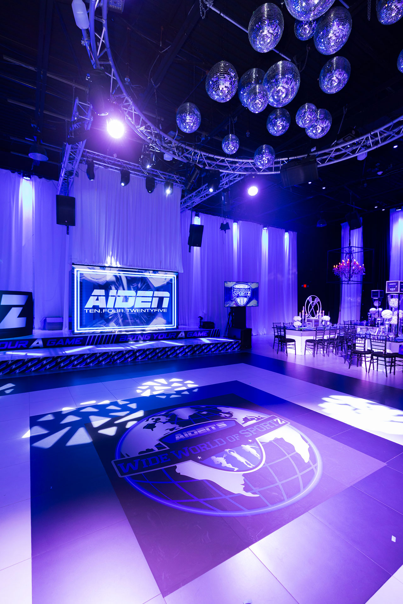  html    head  title 500 Internal Server Error  title   head    body    center  h1 500 Internal Server Error  h1   center    hr  center nginx 1.29.3  center     body     html 