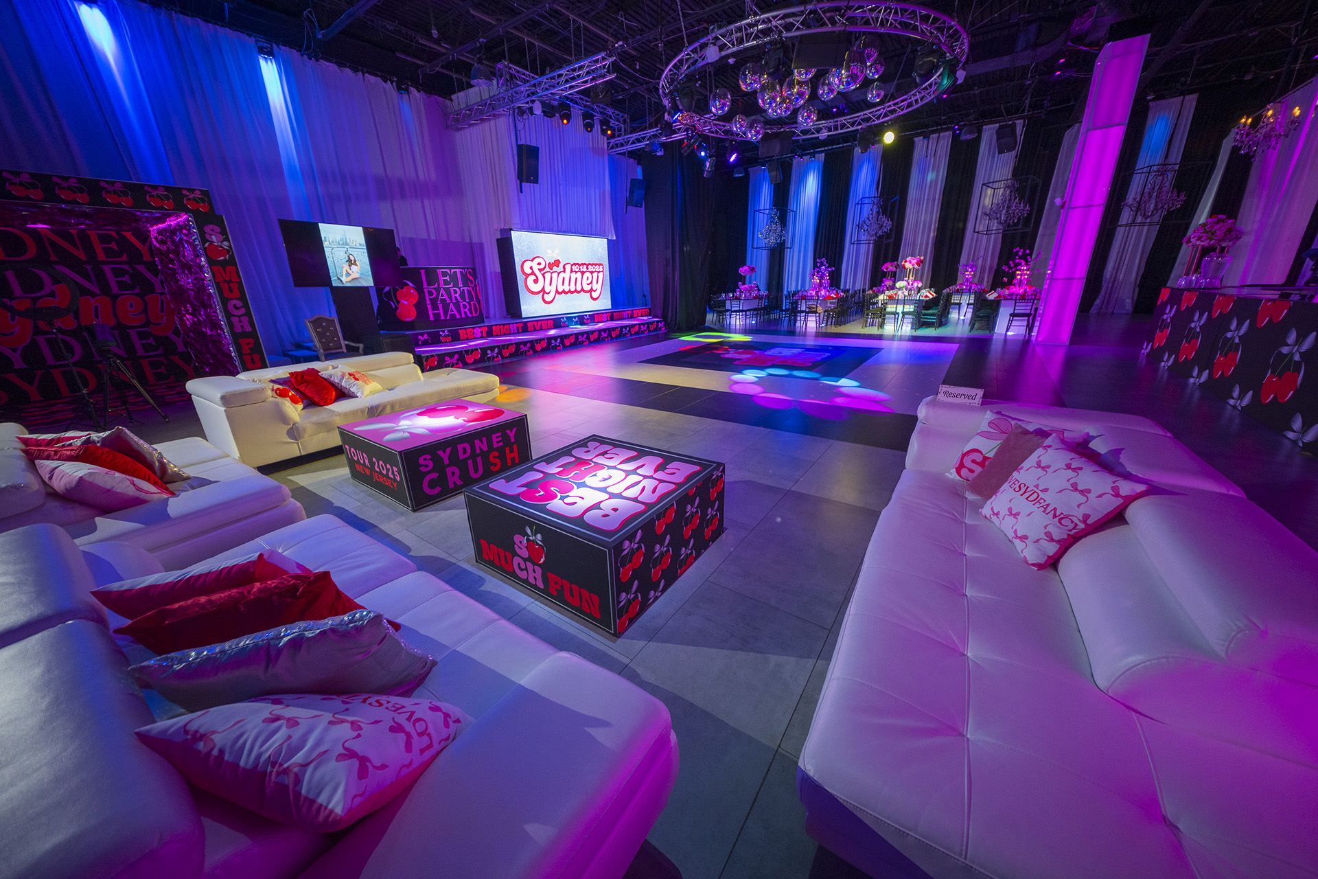  html    head  title 500 Internal Server Error  title   head    body    center  h1 500 Internal Server Error  h1   center    hr  center nginx 1.29.3  center     body     html 