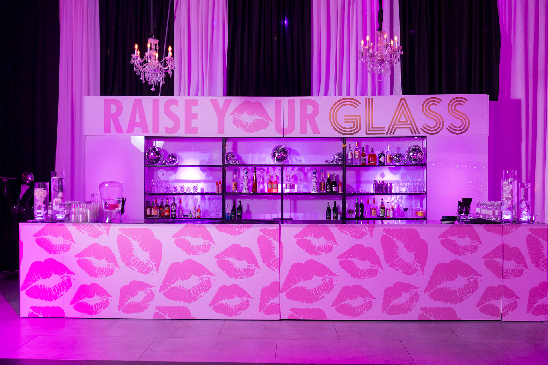  html    head  title 500 Internal Server Error  title   head    body    center  h1 500 Internal Server Error  h1   center    hr  center nginx 1.29.3  center     body     html 