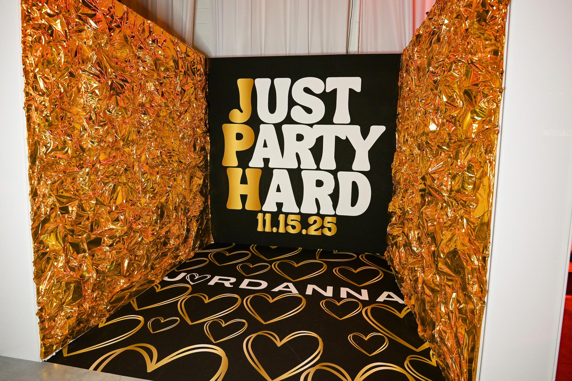  html    head  title 500 Internal Server Error  title   head    body    center  h1 500 Internal Server Error  h1   center    hr  center nginx 1.29.3  center     body     html 