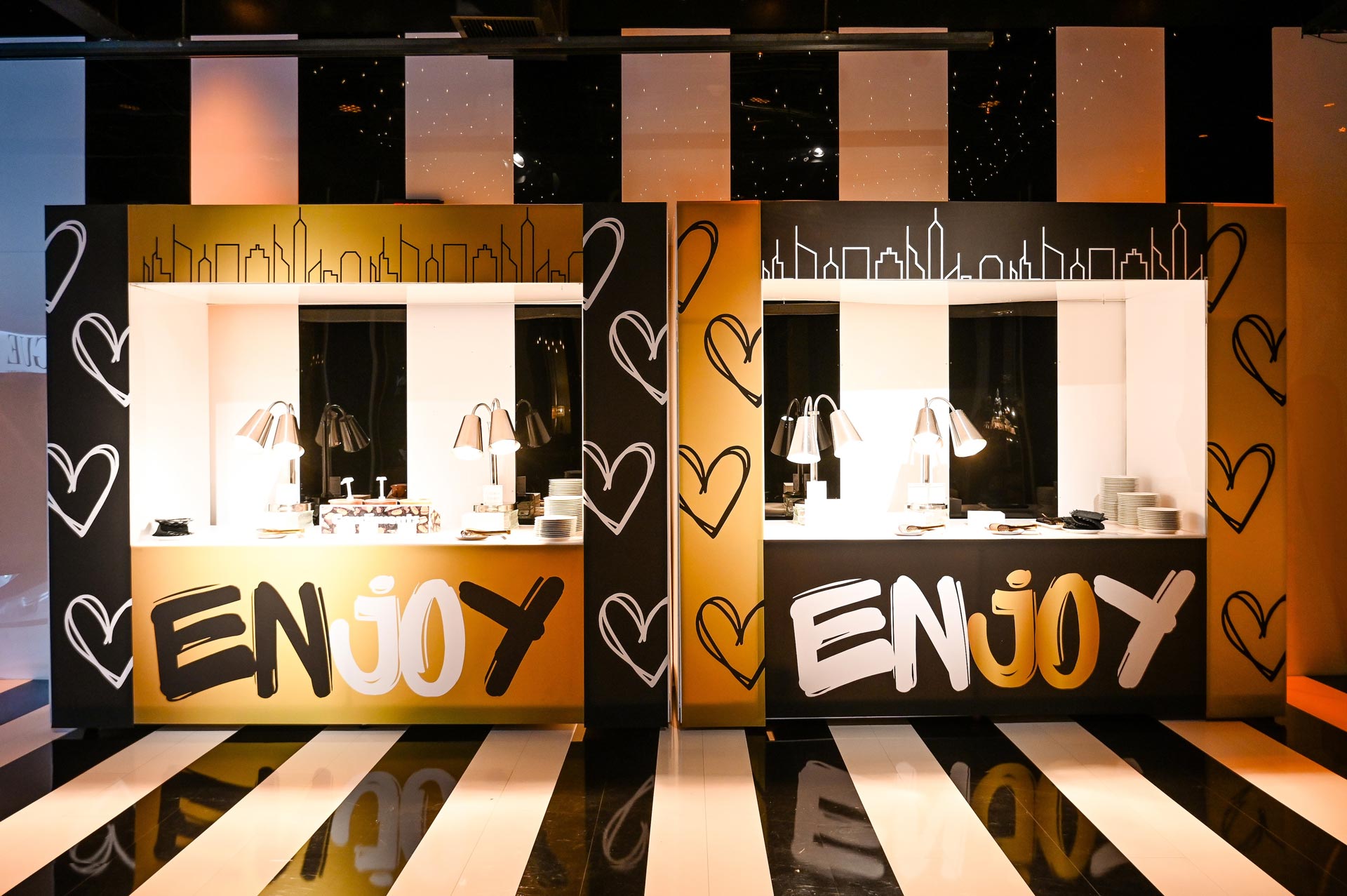  html    head  title 500 Internal Server Error  title   head    body    center  h1 500 Internal Server Error  h1   center    hr  center nginx 1.29.3  center     body     html 