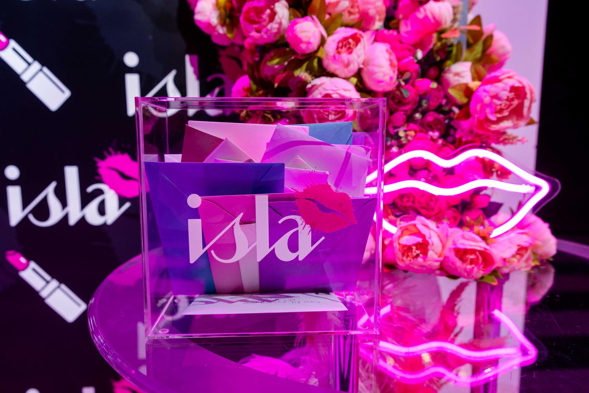  html    head  title 500 Internal Server Error  title   head    body    center  h1 500 Internal Server Error  h1   center    hr  center nginx 1.29.3  center     body     html 