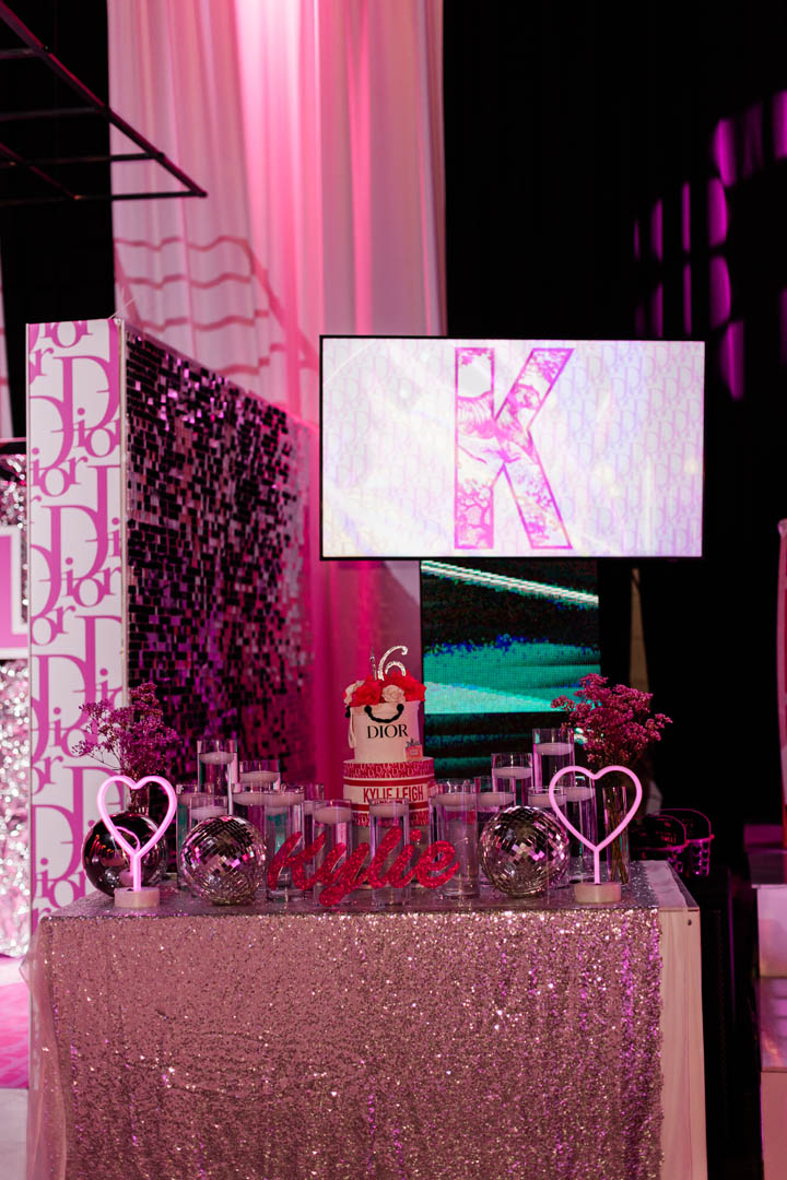  html    head  title 500 Internal Server Error  title   head    body    center  h1 500 Internal Server Error  h1   center    hr  center nginx 1.29.3  center     body     html 